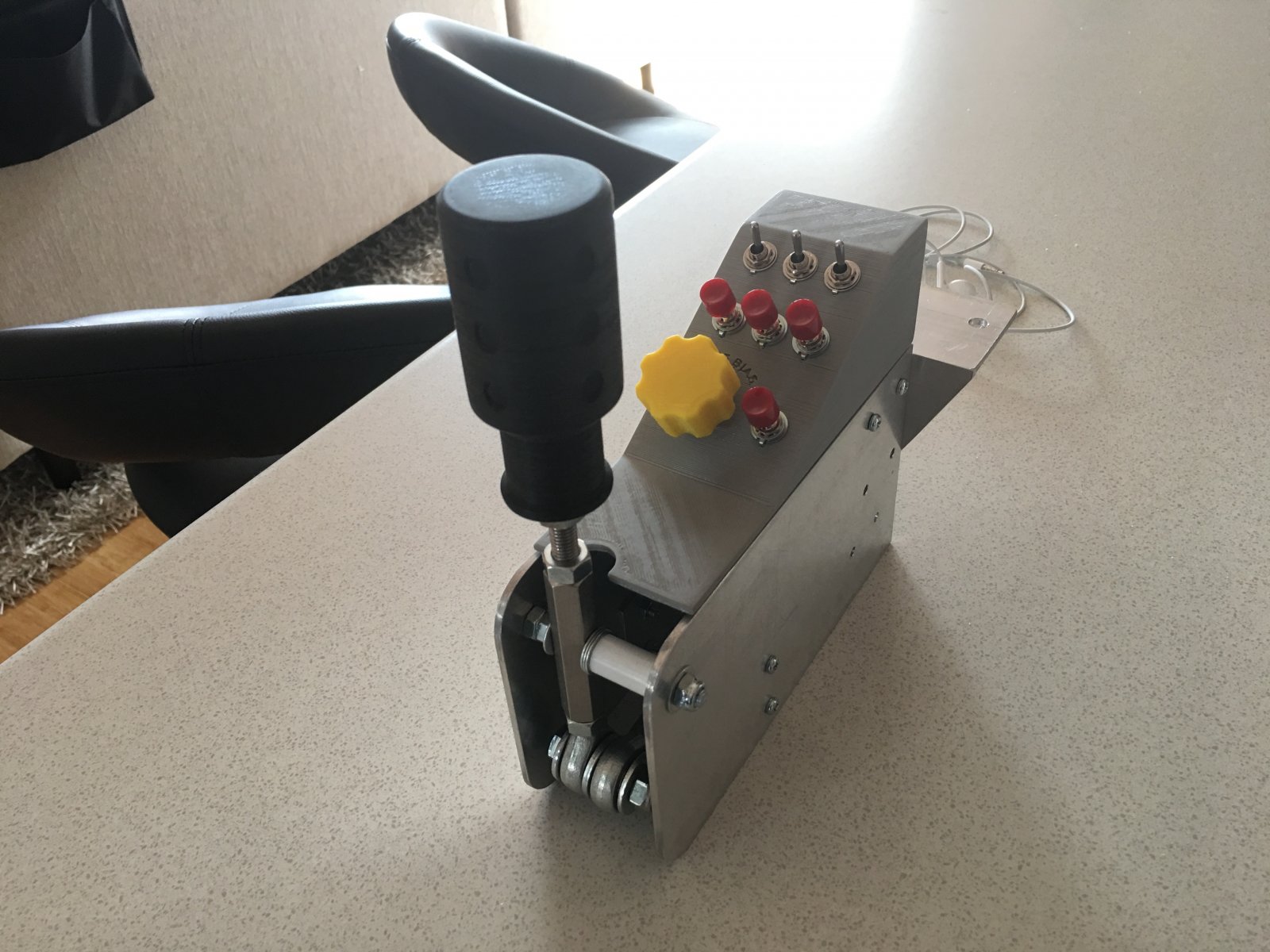 DIY Sequential shifter with button box