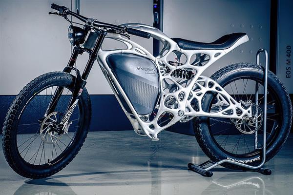 airbus-apworks-unveils-35kg-3d-printed-light-rider-motorcycle-5.jpg
