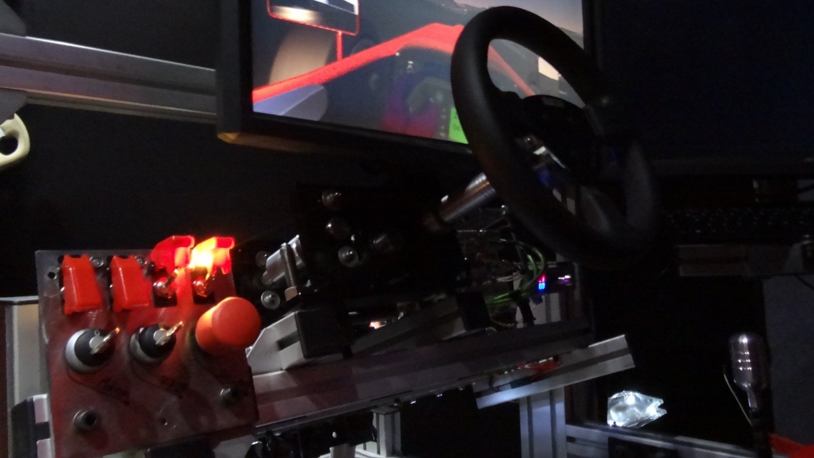 DIY Steering Wheel 200Watts DC Engine controlled by X-Sim