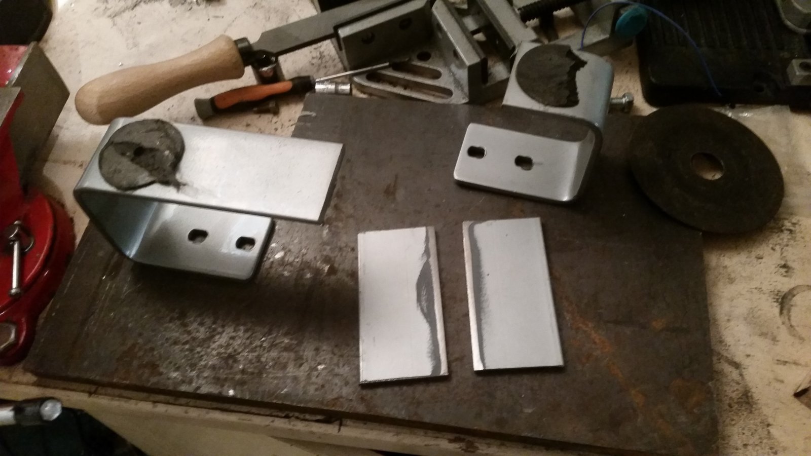 Fabrication support U.joint.jpg
