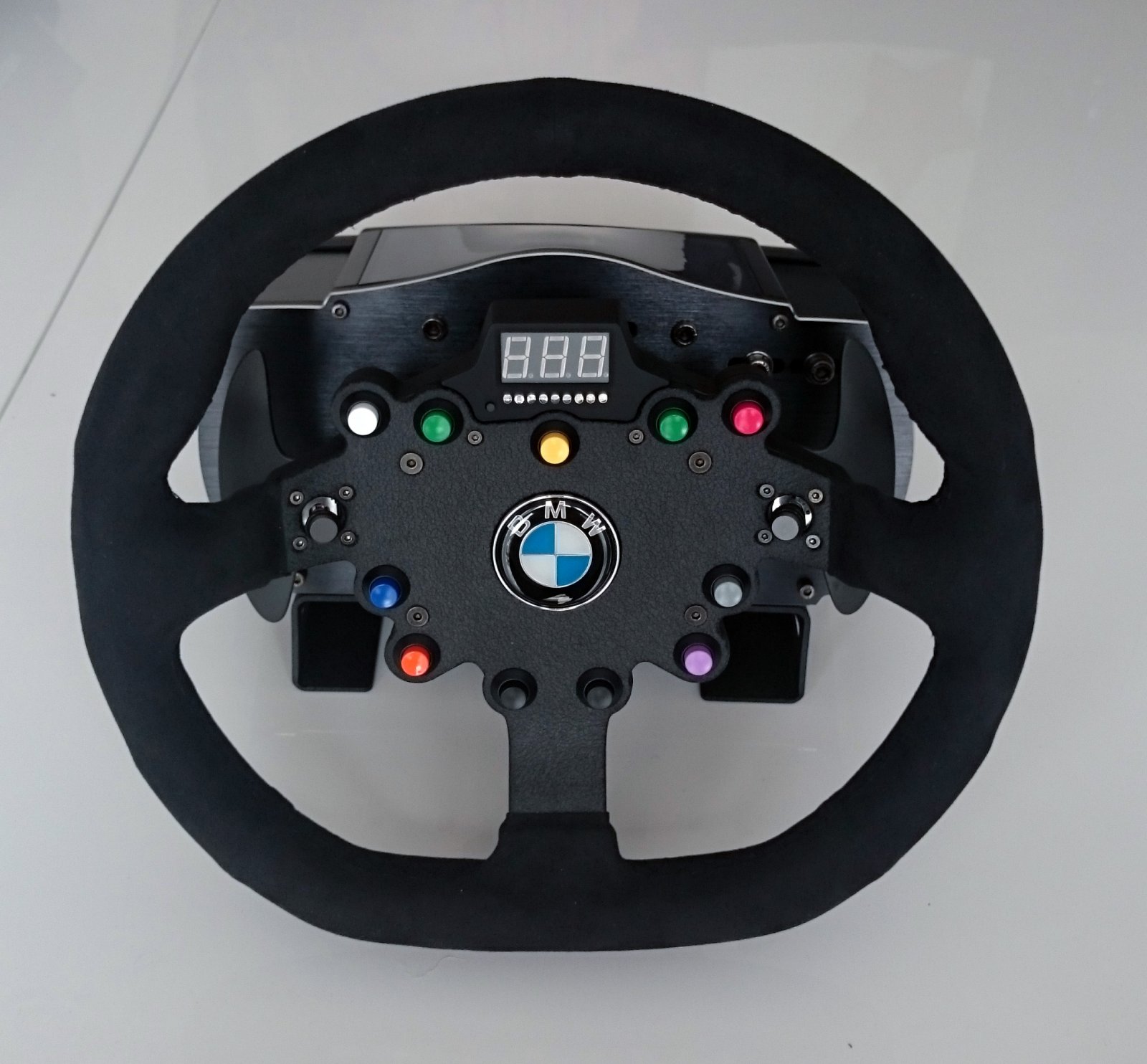 fanatec_bmw_m3_gt_rim.jpg