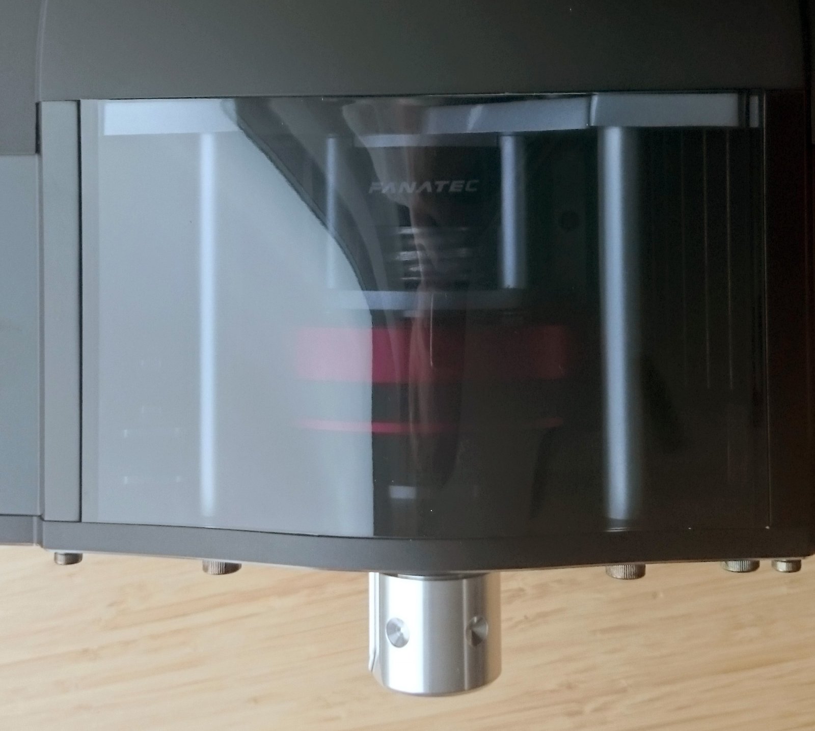 fanatec_clubsport_wheelbase_v2_top.jpg