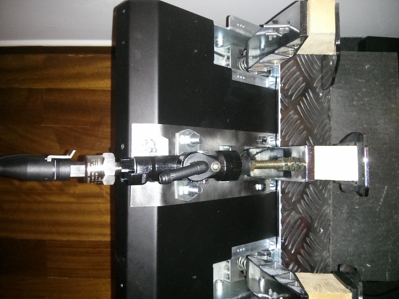 hyd brake 3.jpg