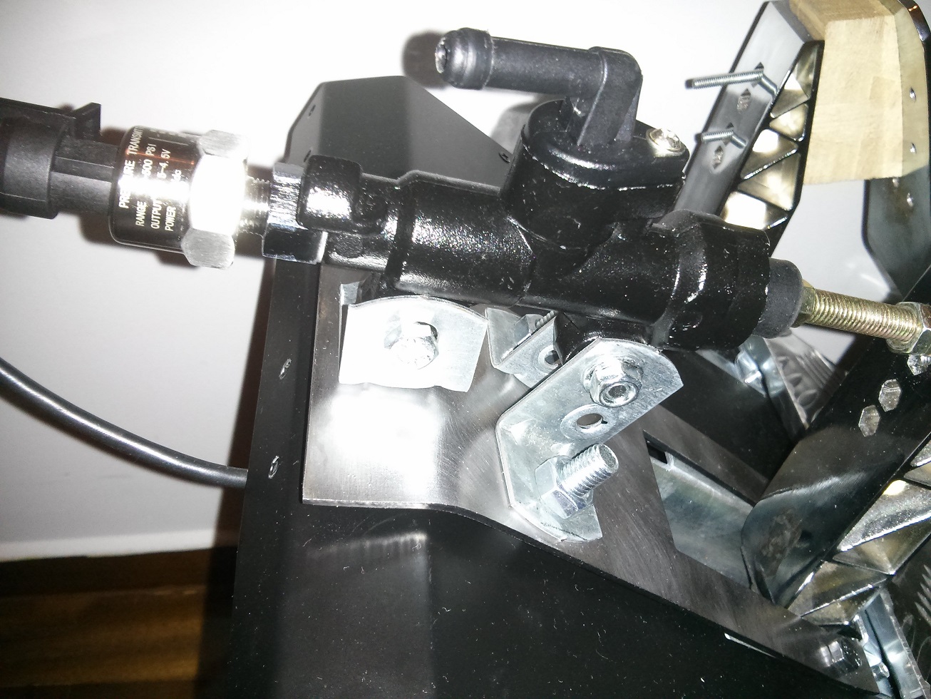 hyd brake 4.jpg
