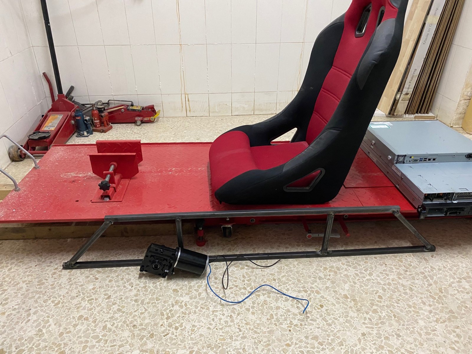 sidewithseat.jpg